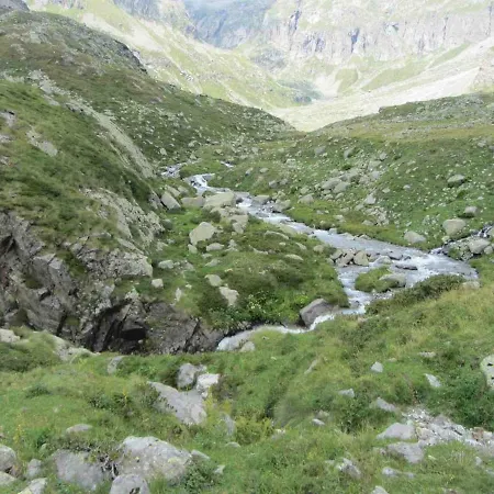Bilocale A Due Passi Dal Gran Paradiso בית נופש